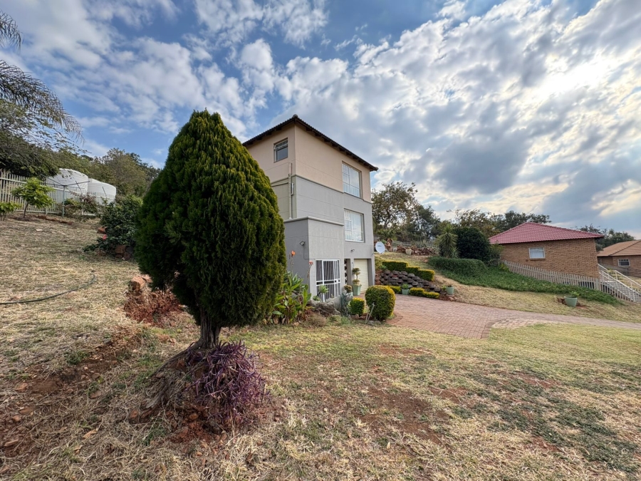 3 Bedroom Property for Sale in Boschdal North West
